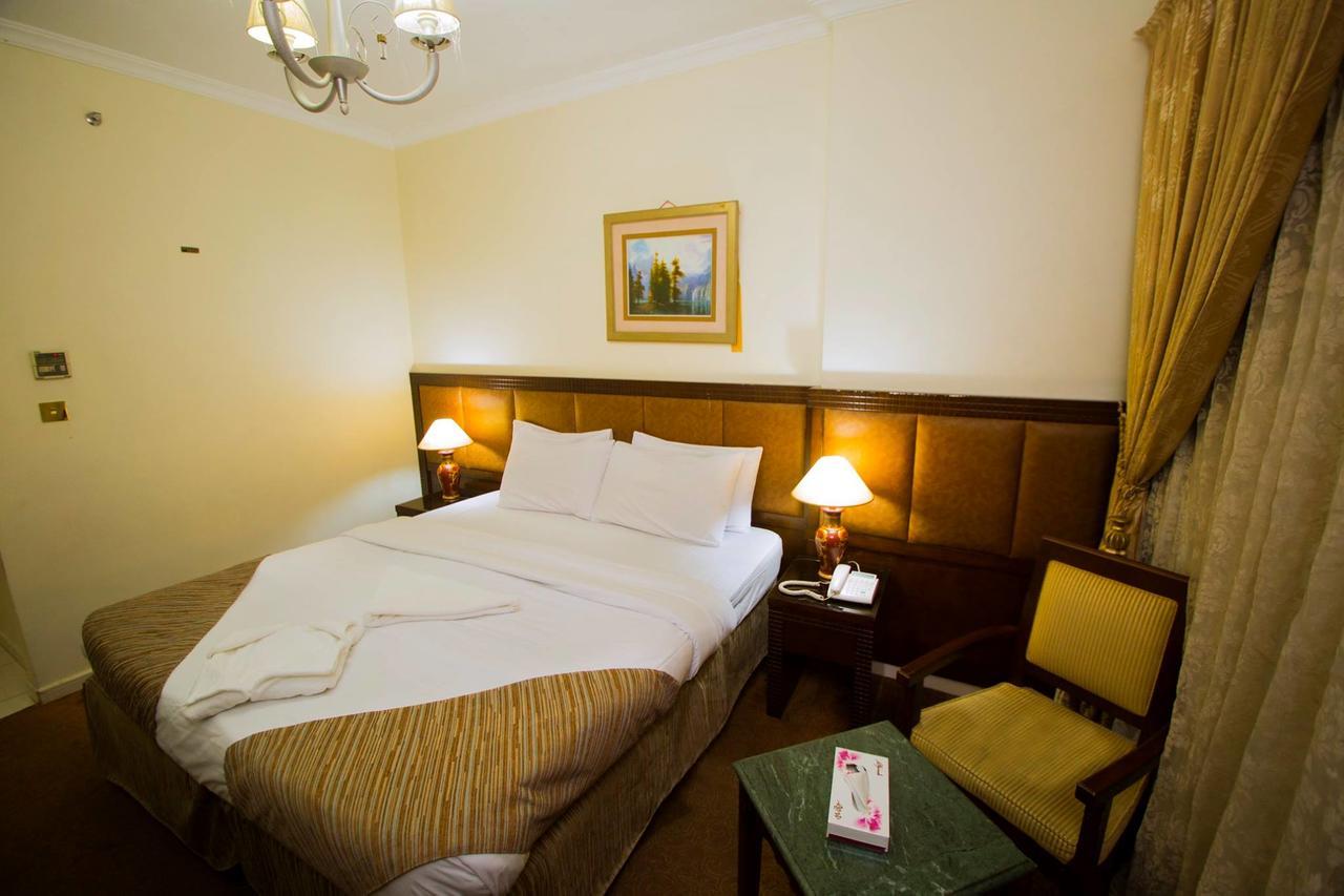 Anwar Al Zahraa Hotel マディーナ エクステリア 写真
