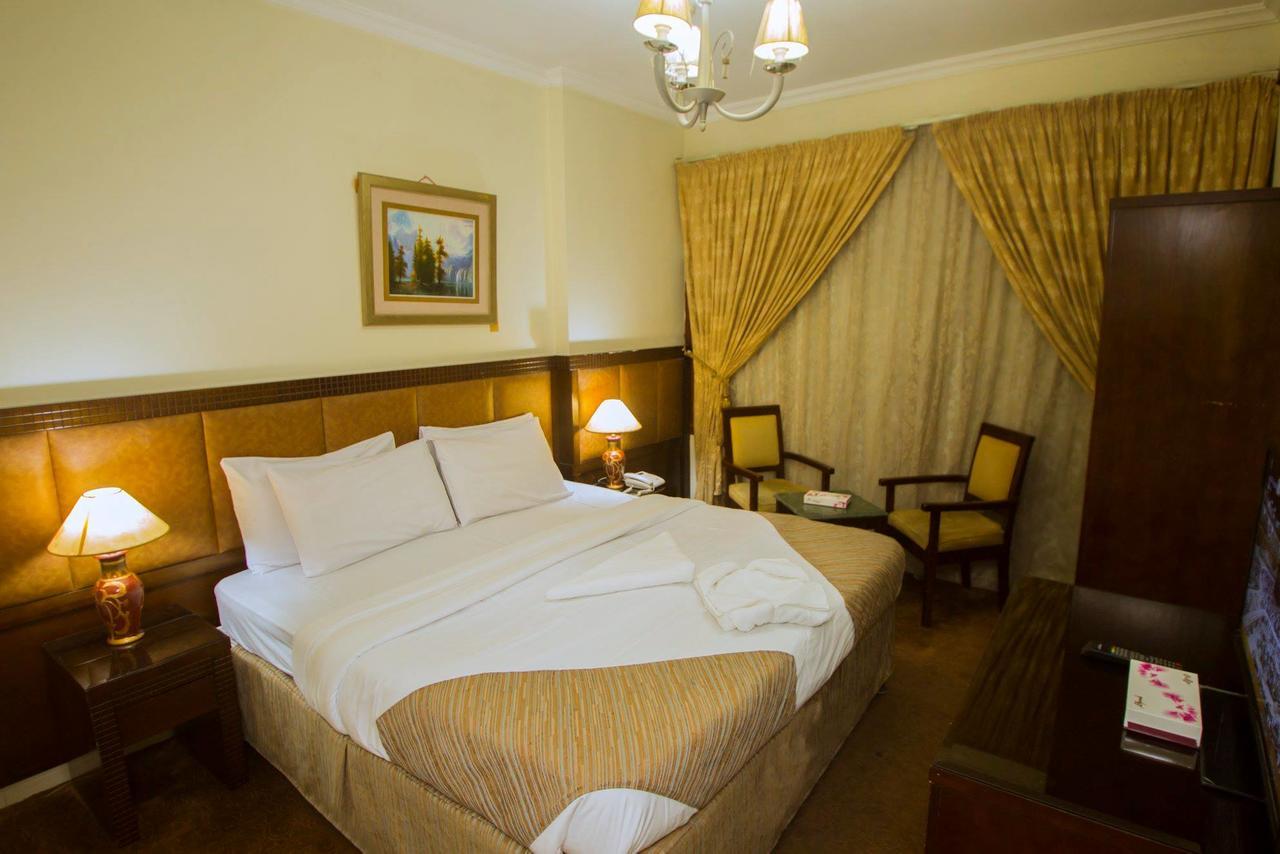 Anwar Al Zahraa Hotel マディーナ エクステリア 写真