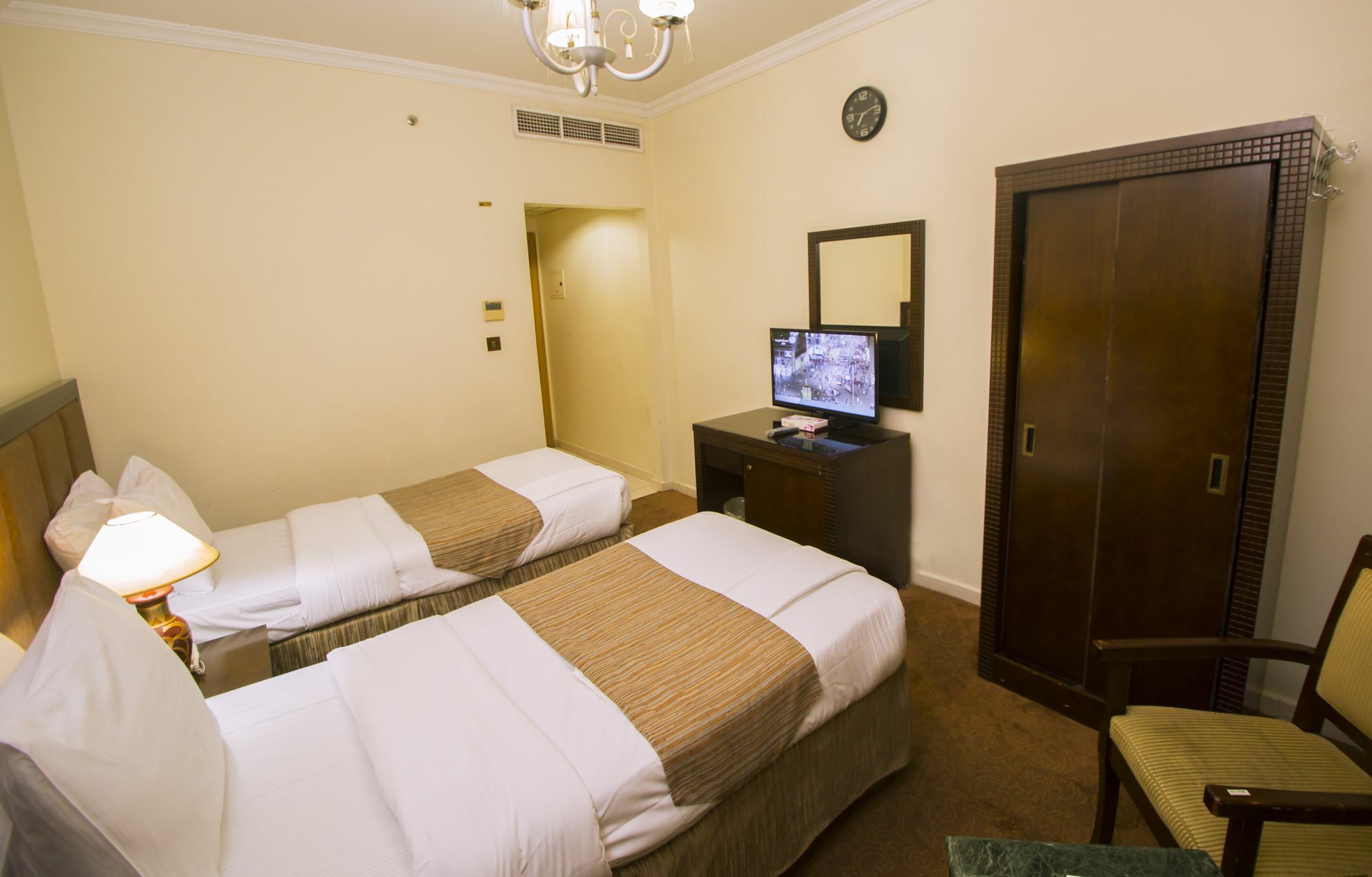 Anwar Al Zahraa Hotel マディーナ エクステリア 写真